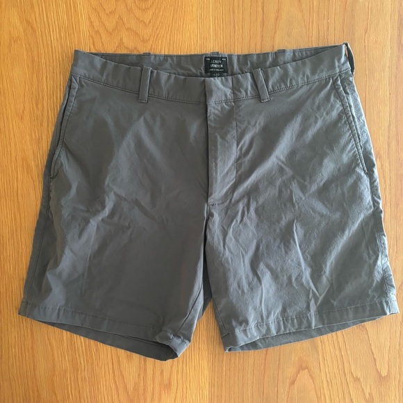 J.Crew Stretch Chino Shorts flex stretch Re-Imagined 7” Inseam Gray, Men’s 33 - Picture 2 of 6